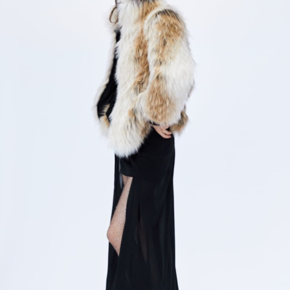 Faux fur coat Zara